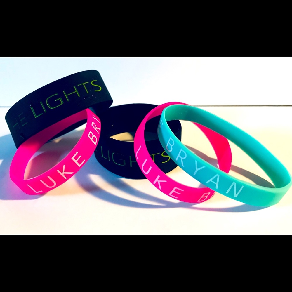 Luke Bryan Official Tour Wristbands (5 pack) new